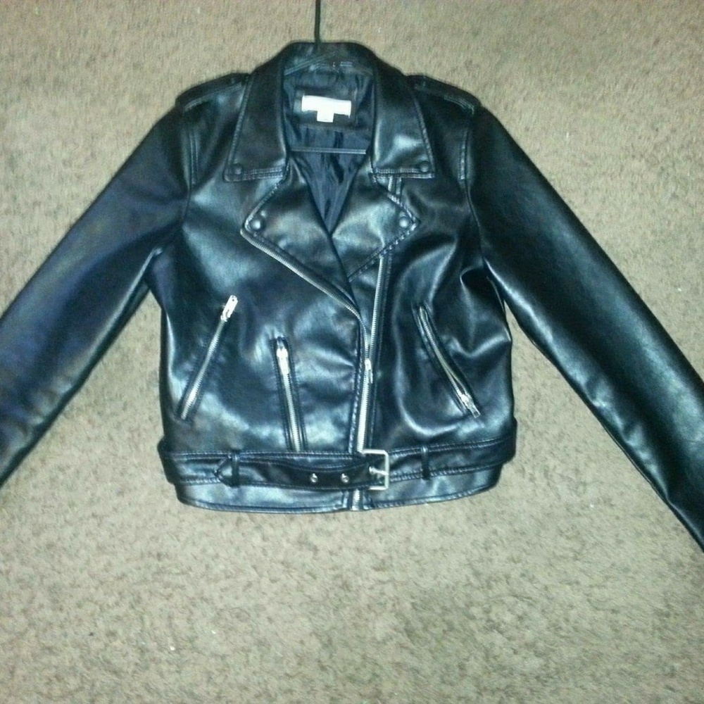 Adam Levine leather jacket